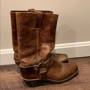 brown authentic Frye boots